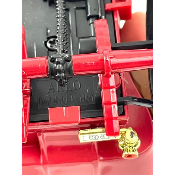 New 1903 Ford Model A Tonneau Red 1/32 National Motor Museum Mint COA - Picture 9 of 11